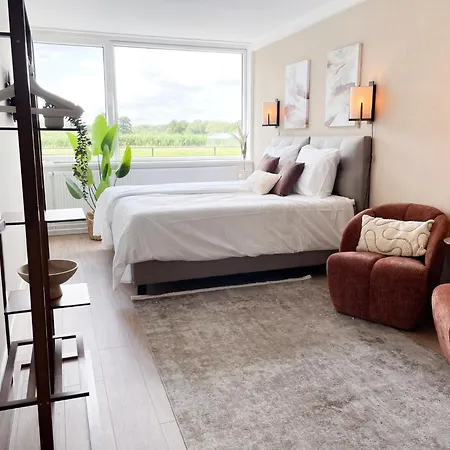 Cozy Student Room Steps From Tilburg University * Тилбург