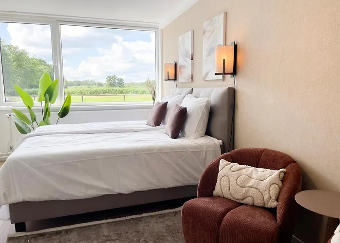 Cozy Student Room Steps From Tilburg University بيت للعطل