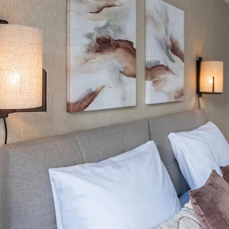 Comfortable Private Near